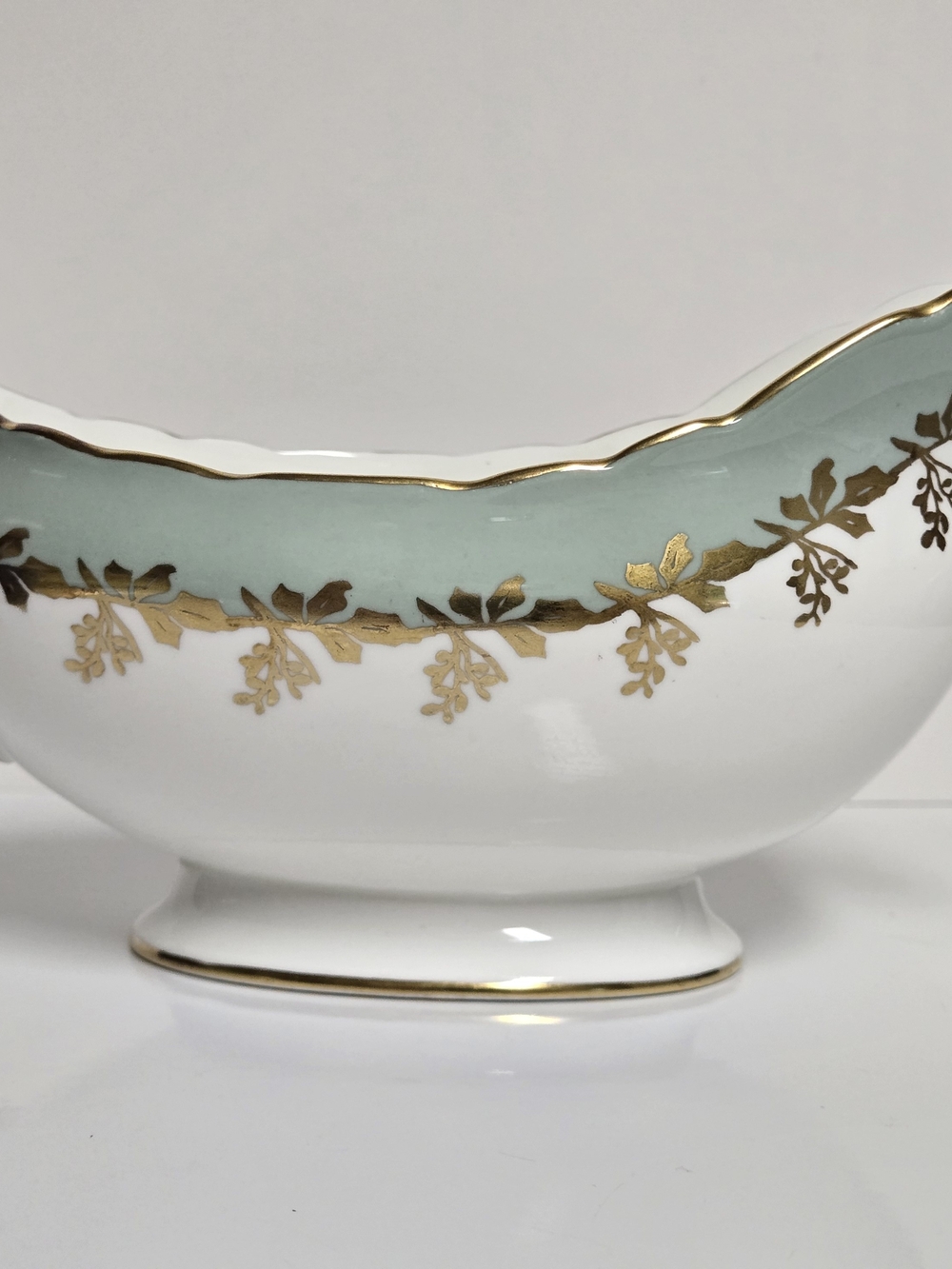 John Aynsley & Sons Gravy Boat, Pattern 8114